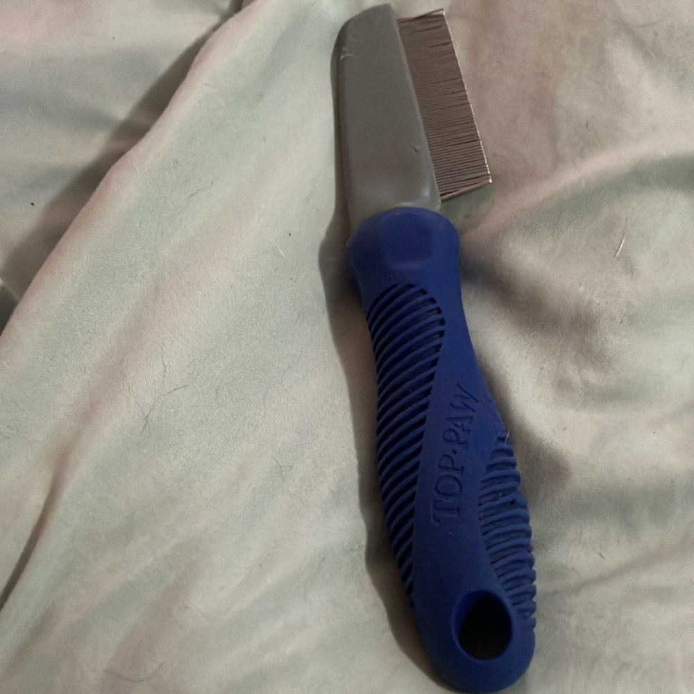 Top Paw Blue and Gray Grooming Comb